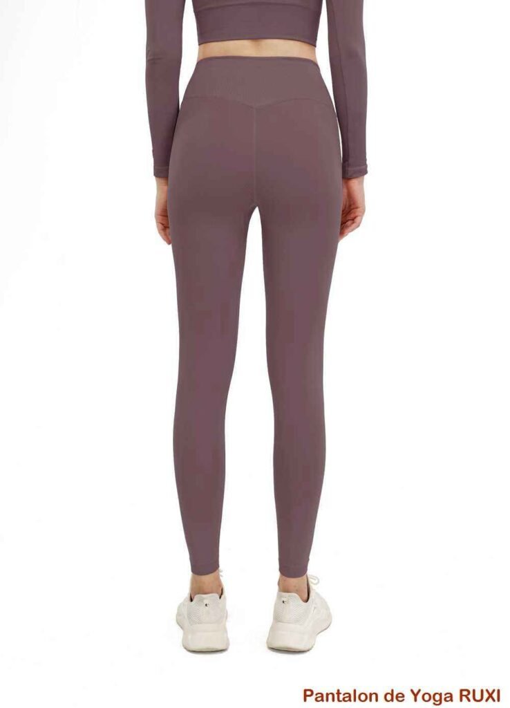 Pantalon de yoga taille haute dissimulant la cellulite