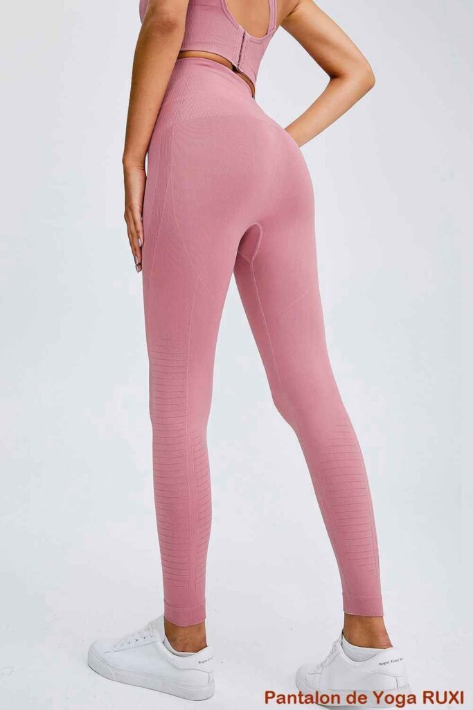 Soutien-gorge de yoga à col haut pour un soutien ultime